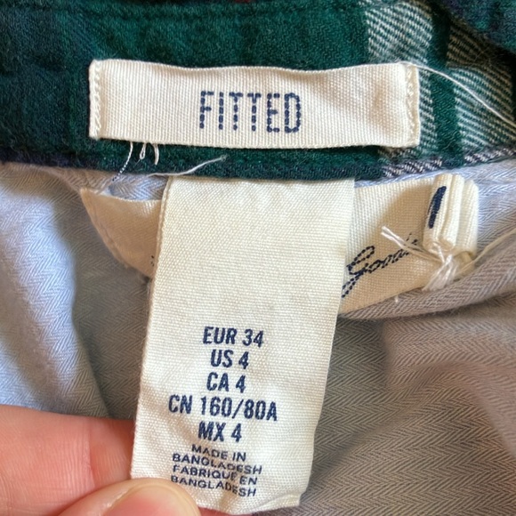 H & M Forest Green Plaid long sleeve button down shirt US 4 - Picture 3 of 5